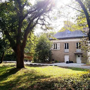 Kastellren - - Grand Parking Prive Bed & Breakfast